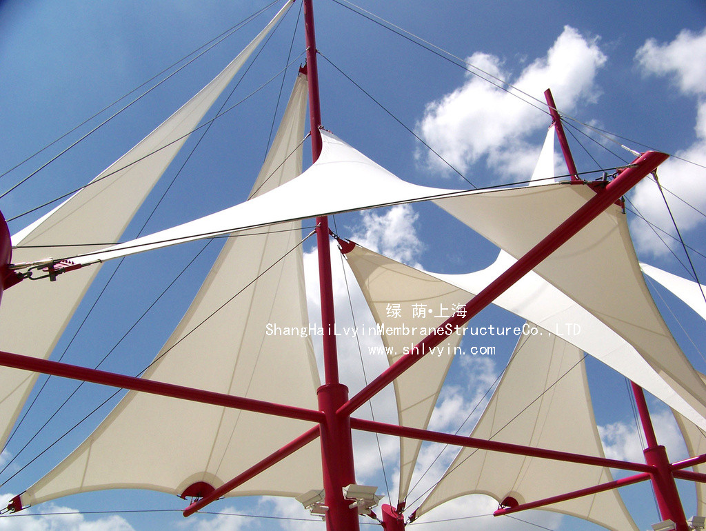 膜材排料、劃線與剪裁